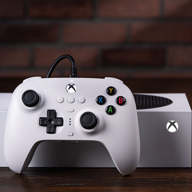 8BitDo Ultimate Wired Controller for Xbox (Hall Effect Joystick) - Controller Edition with Practical Input Features