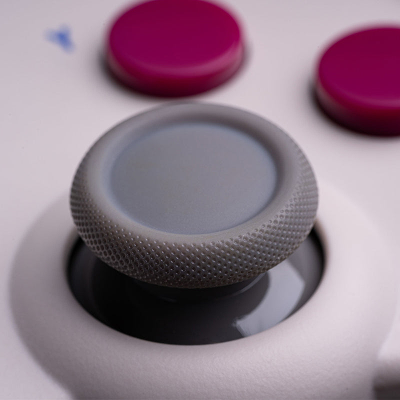 8BitDo SN30 Pro (Hall Effect Joystick) - Controller Edition with Practical Input Features