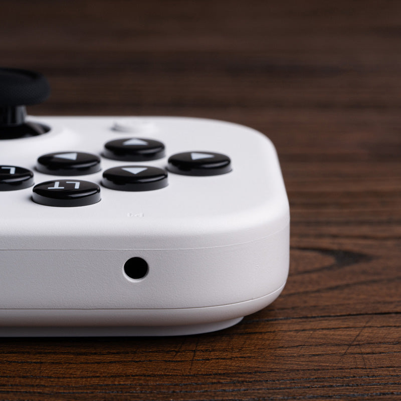 8BitDo Lite SE 2.4G Wireless Controller for Xbox - Controller Edition with Practical Input Features