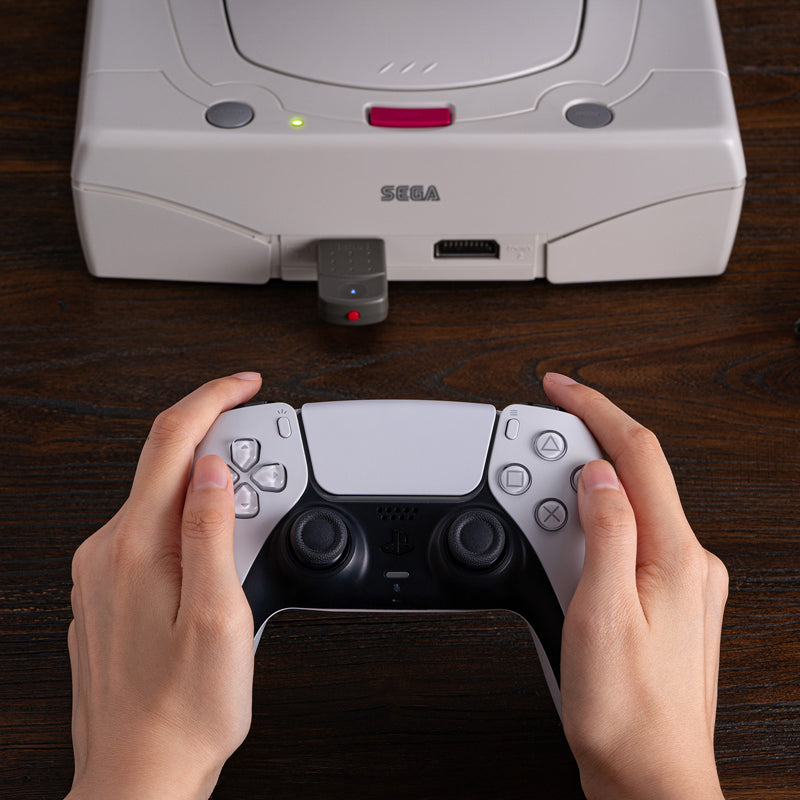 8BitDo Retro Receiver for Saturn - Gaming Adapter Edition for Compatible Devices