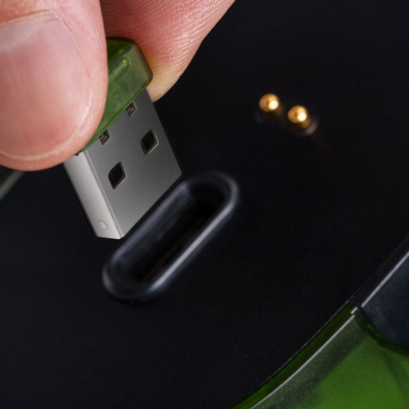 8BitDo Retro R8 Mouse - Xbox Edition - Mouse Edition for Flexible Computer Use