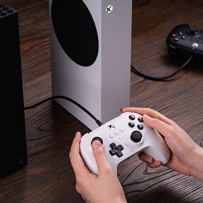8BitDo Ultimate Wired Controller for Xbox (Hall Effect Joystick) - Controller Edition with Practical Input Features
